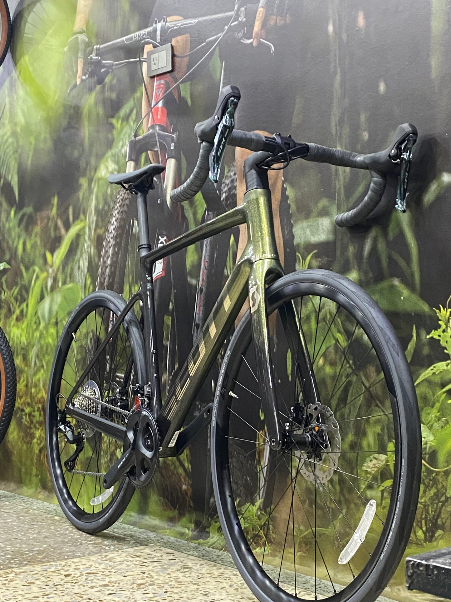 BICICLETA SCOTT ADDICT 30 2023 CARBONO 11 VEL