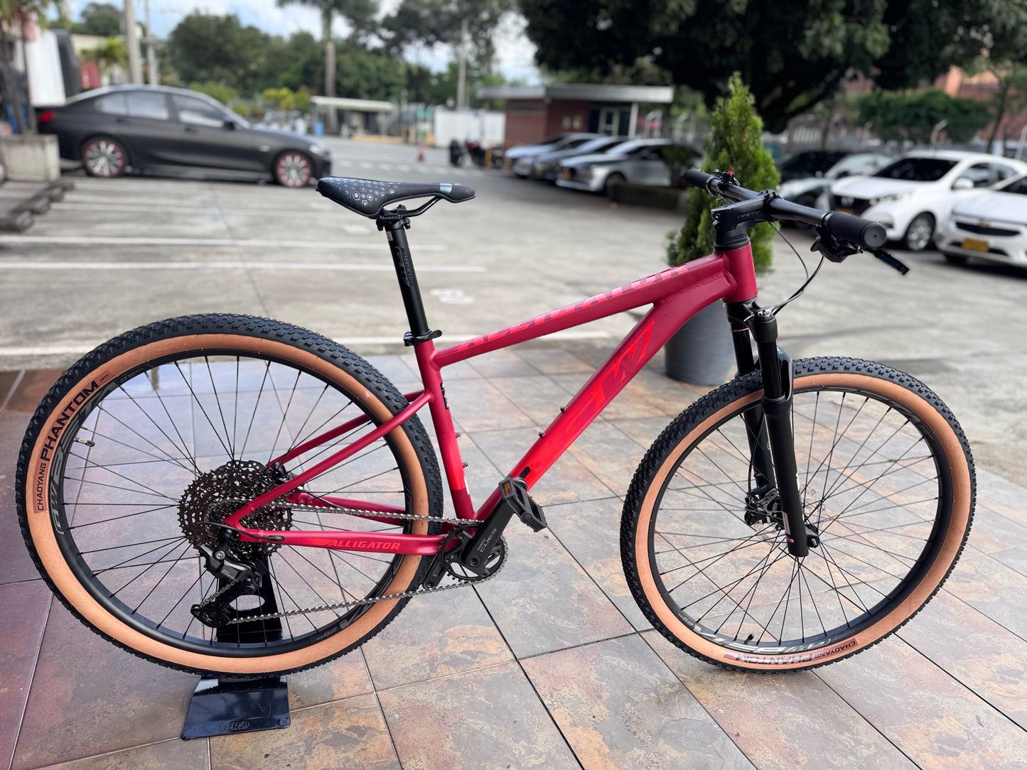 BICICLETA GW ALLIGATOR 2025