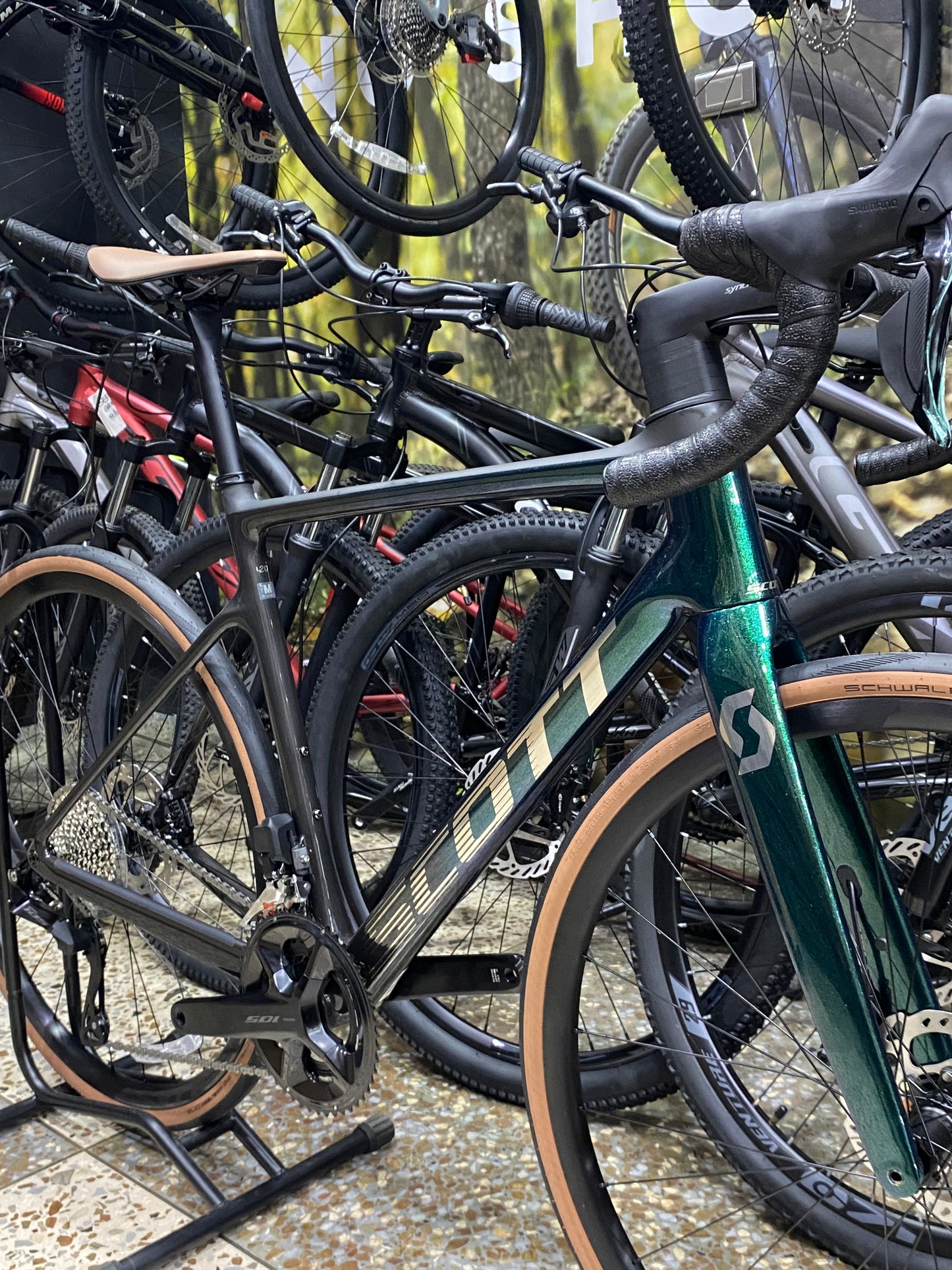BICICLETA SCOTT ADDICT 20 DI2 2023/2024 CARBONO 12 VEL