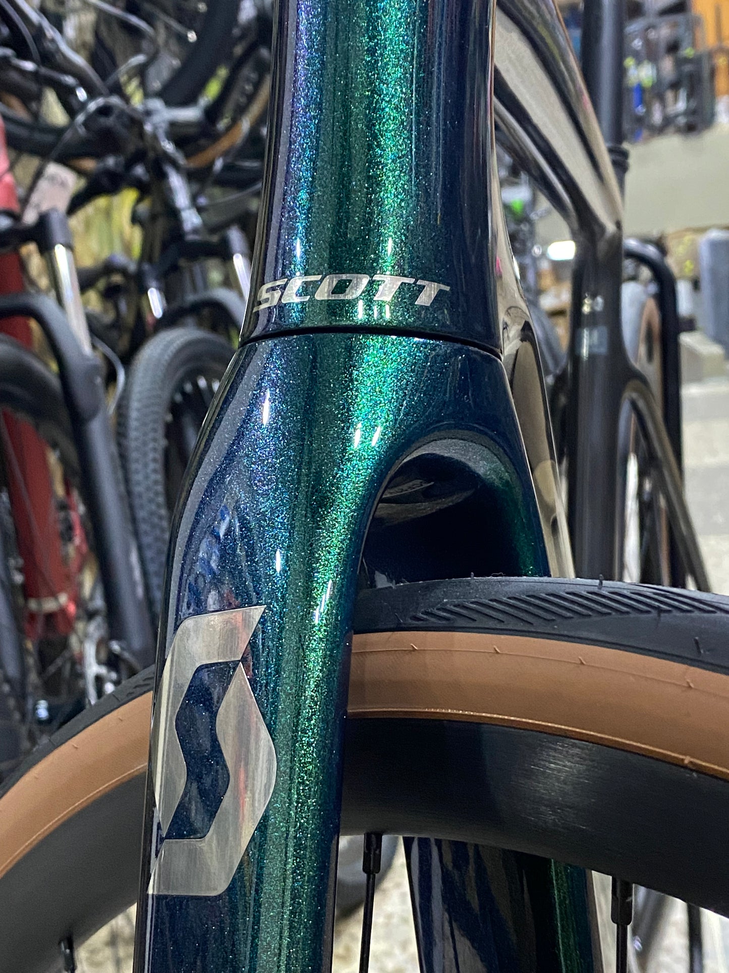 BICICLETA SCOTT ADDICT 20 DI2 2023/2024 CARBONO 12 VEL