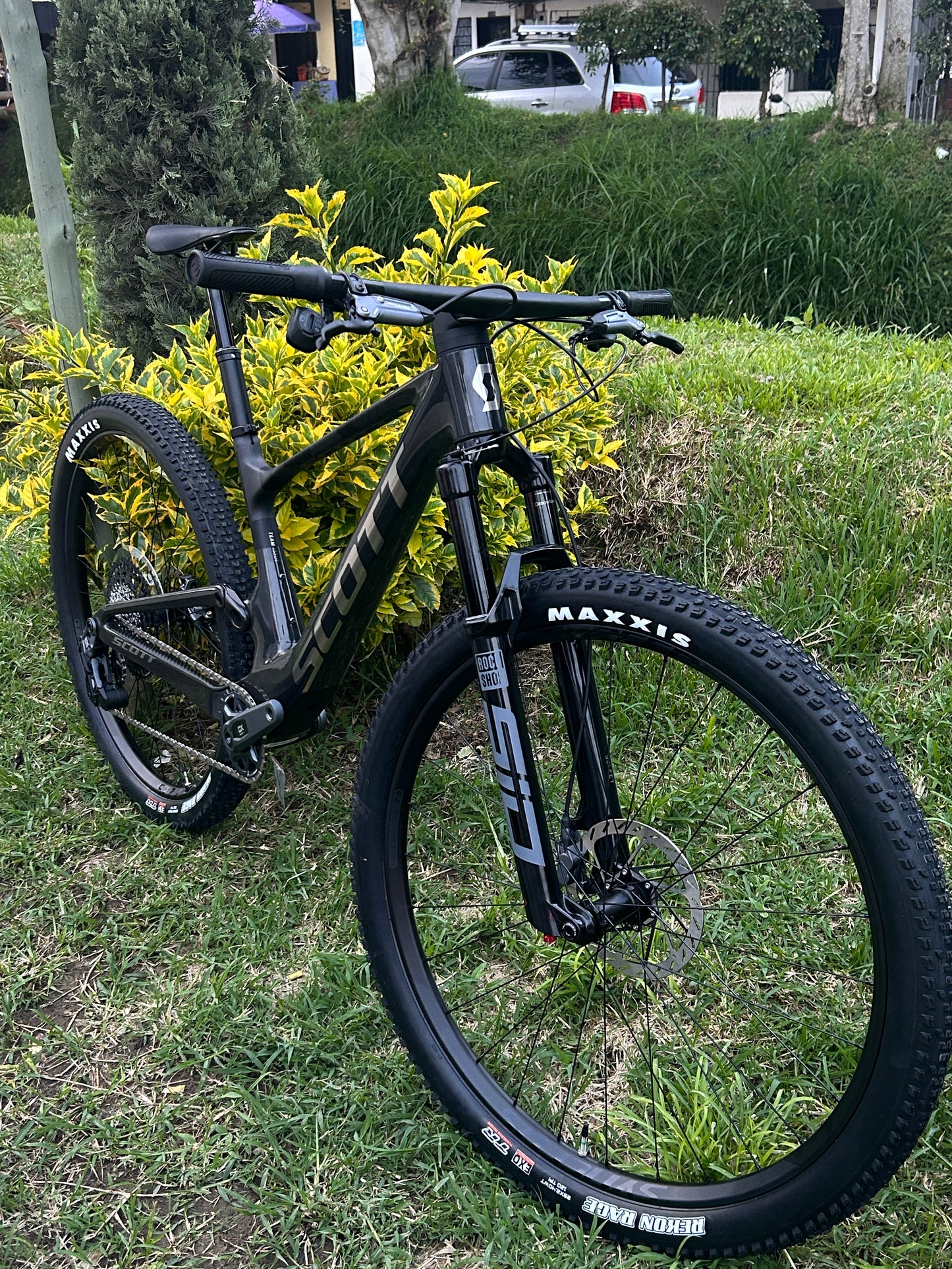 BICICLETA SCOTT SPARK RC TEAM ISSUE TR 2025