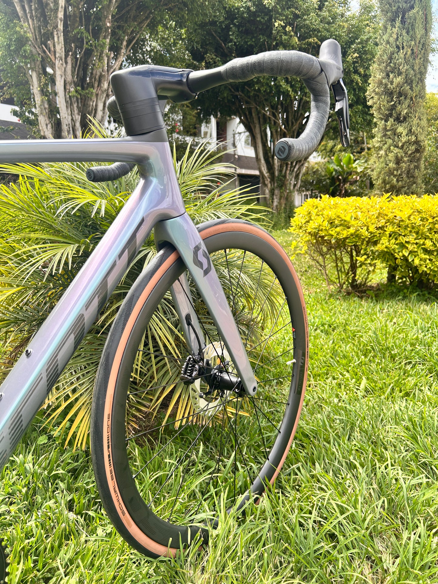 BICICLETA SCOTT ADDICT RC 15 DI2 2024 CARBON