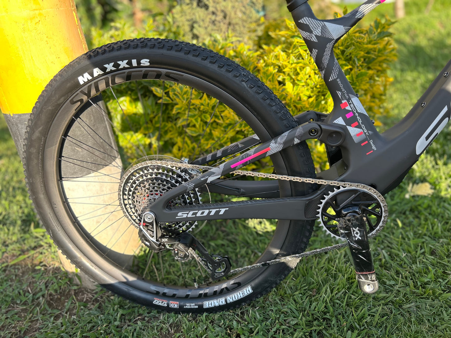 BICICLETA SCOTT SPARK RC WORLD CUP EVO 2025