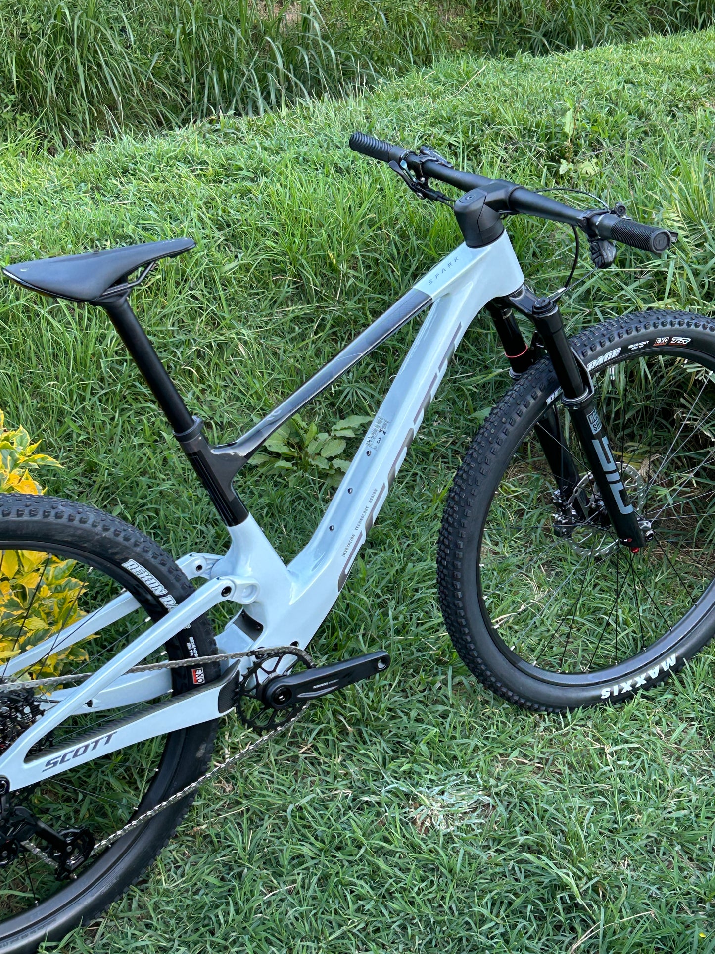 BICICLETA SCOTT SPARK RC TEAM 2025