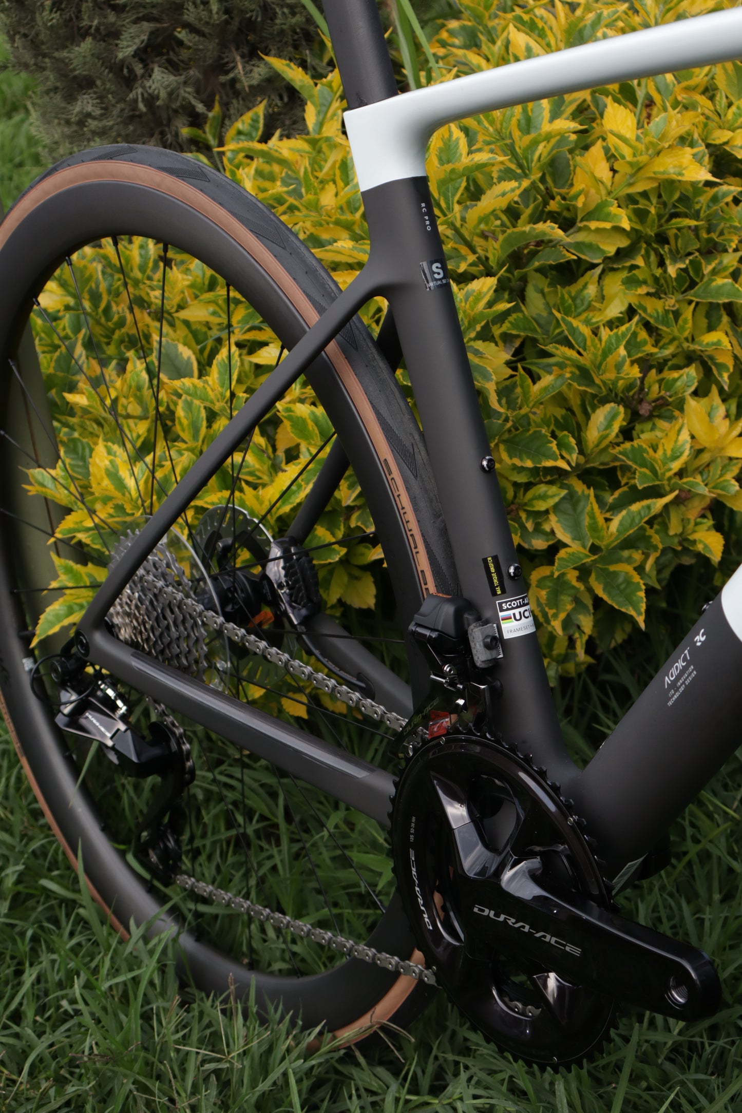 BICICLETA SCOTT ADDICT RC PRO 2025