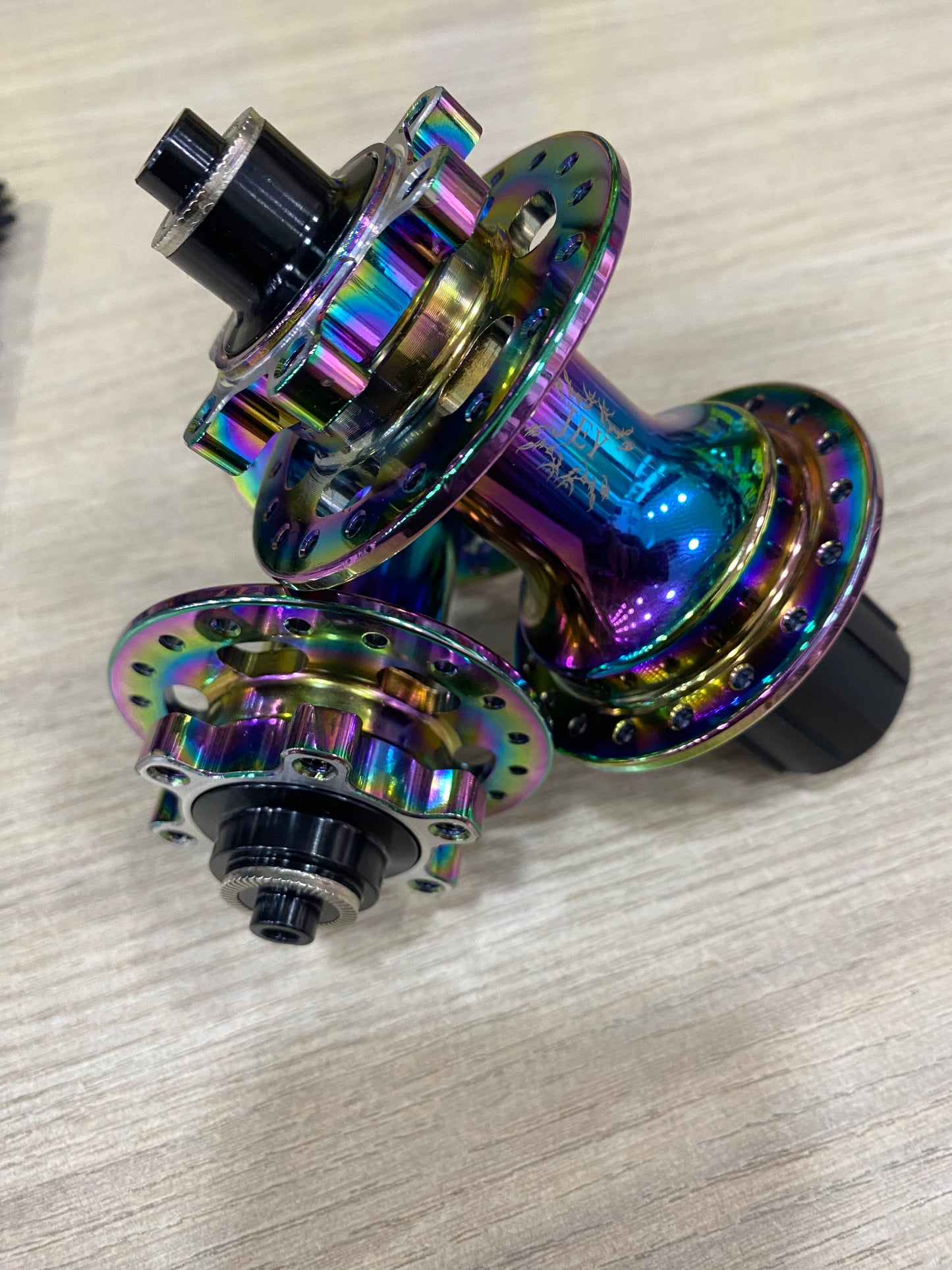 Manzanas Mtb JEY Balinera 6 Trinquetes 3 dientes Tornasol Sonido Fuerte