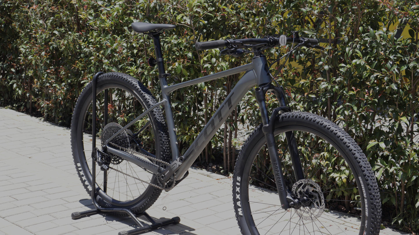 BICICLETA SCOTT SCALE 970 2024
