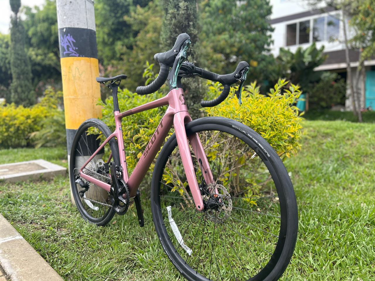 BICICLETA SCOTT ADDICT 50 2025