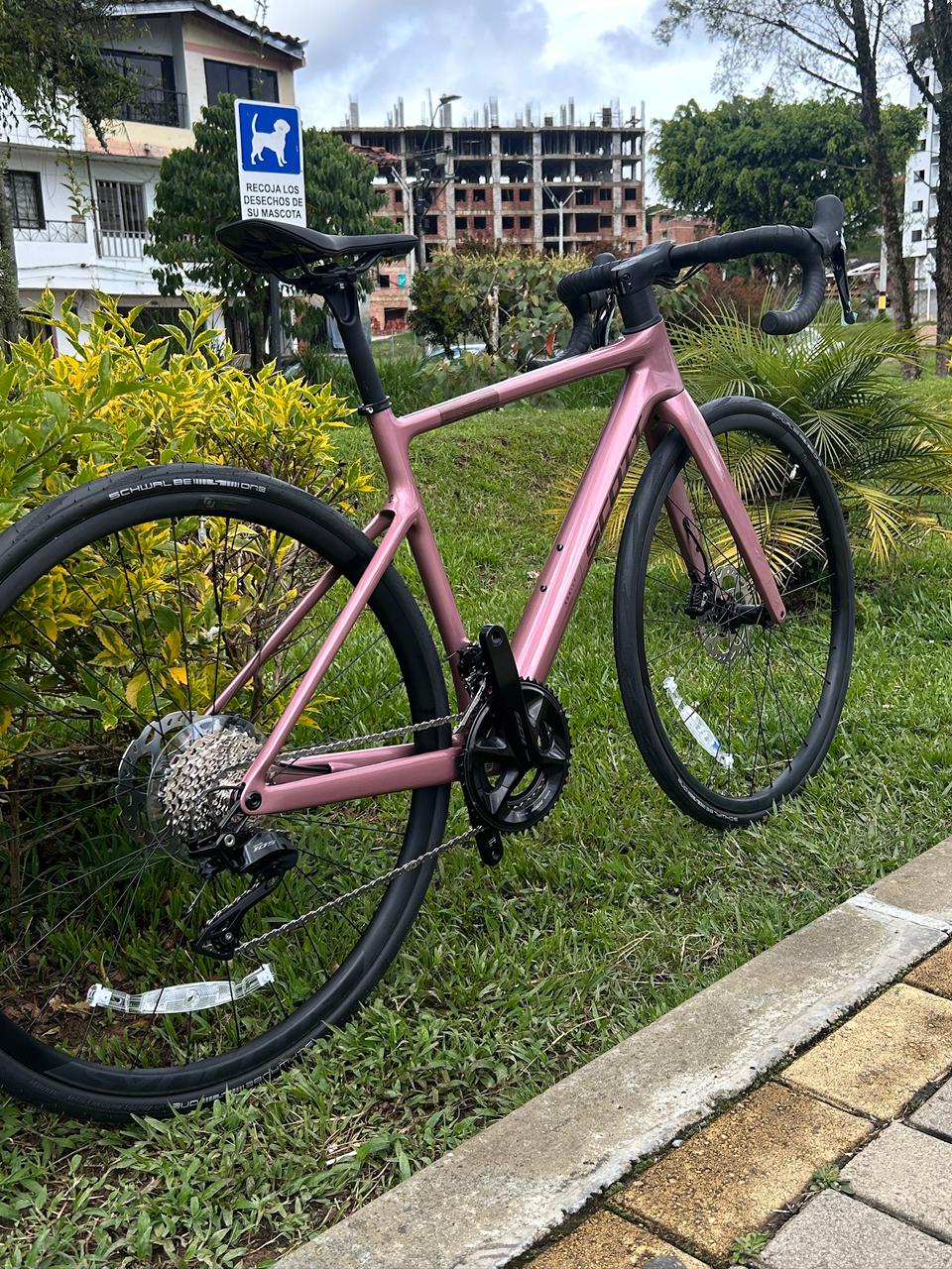 BICICLETA SCOTT ADDICT 50 2025