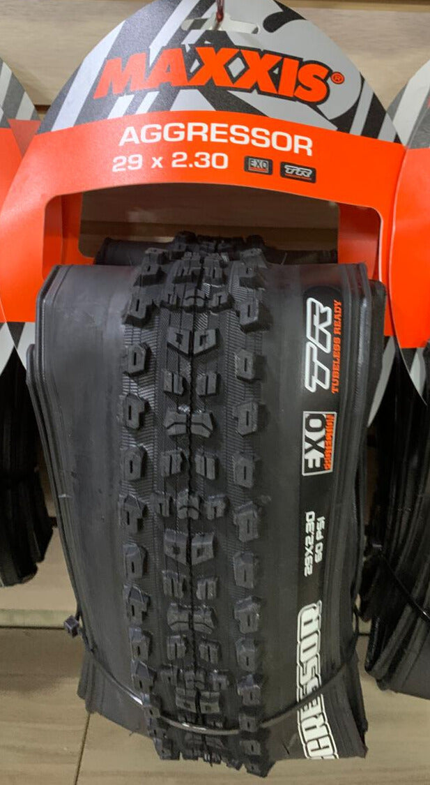 Llanta Maxxis Aggressor cara negra Tubeless 29x2.30