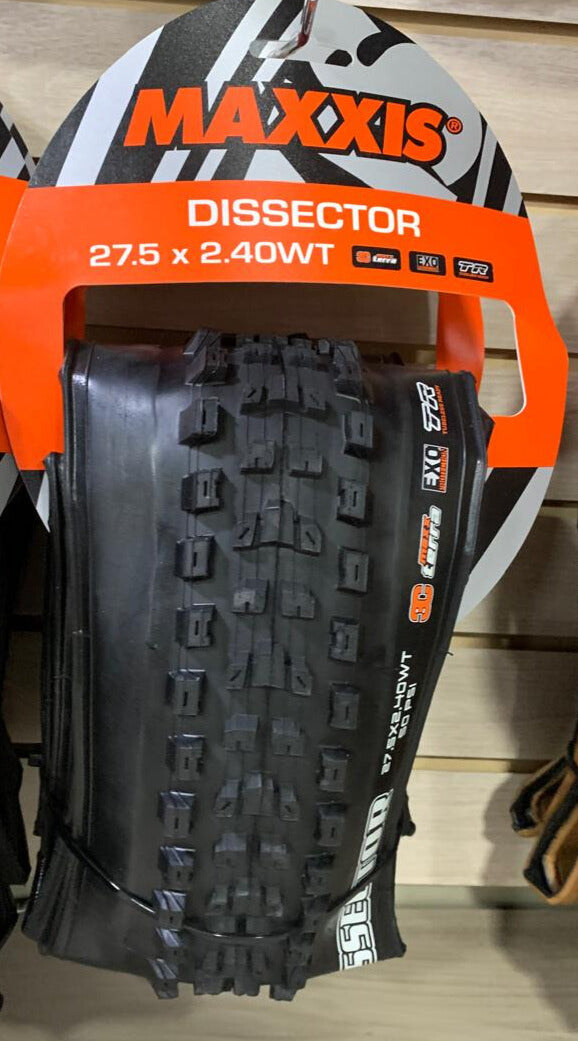 Llanta Maxxis Dissector Tubeless 27.5x2.40 Cara negra Tubeless