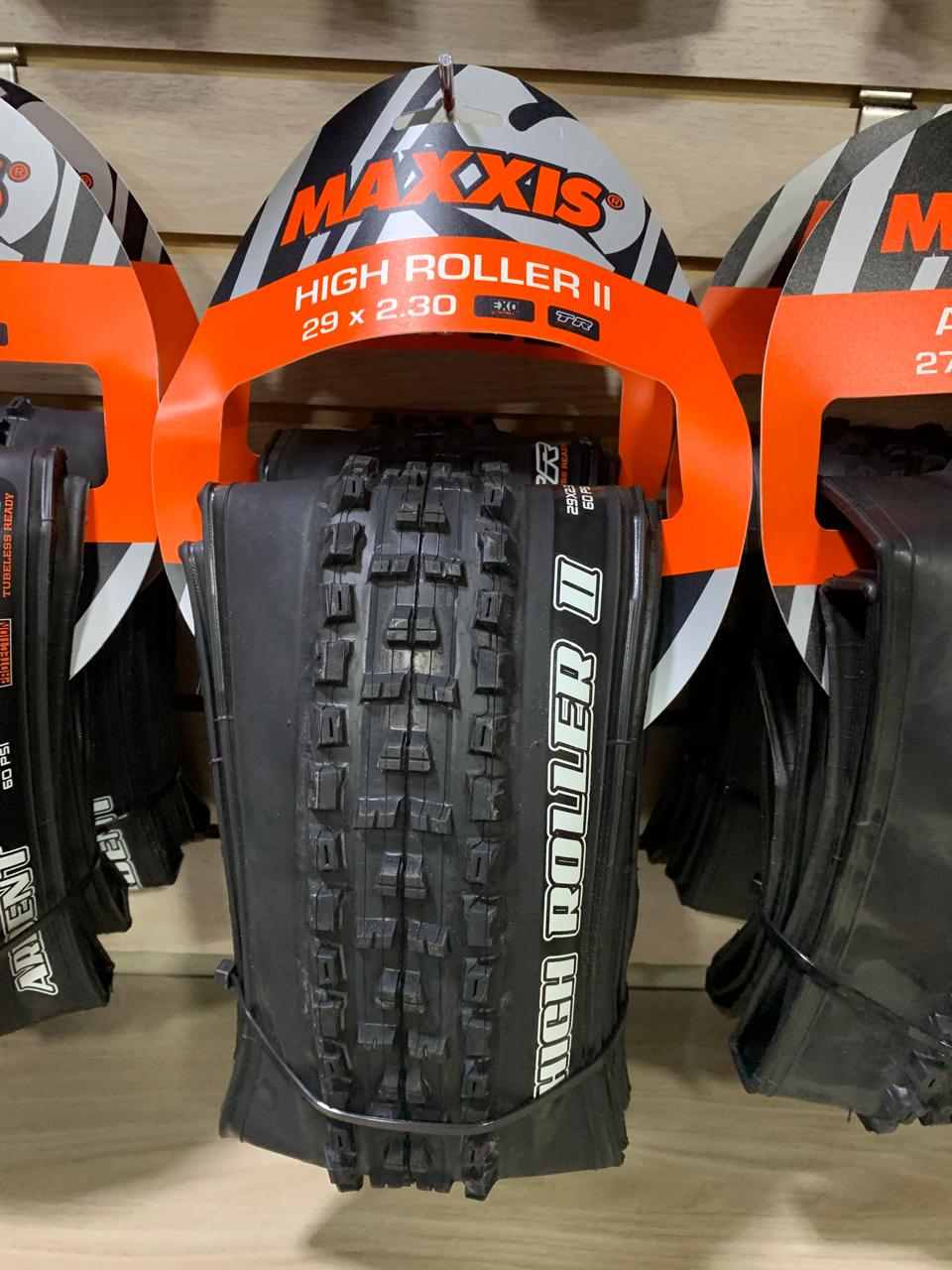 Llanta Maxxis High Roller II 29x2.30 Cara negra Tubeless
