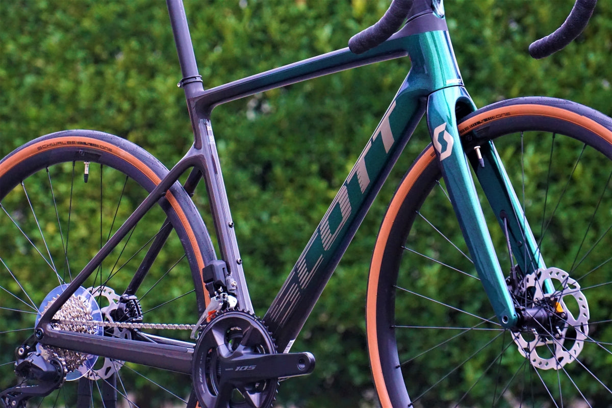 BICICLETA SCOTT ADDICT 20 DI2 2023/2024 CARBONO 12 VEL