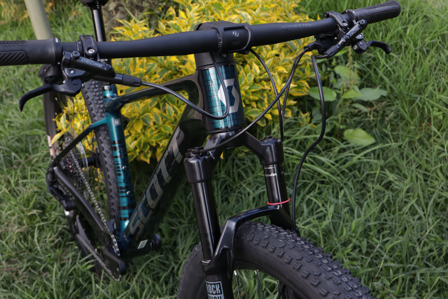 BICICLETA SCOTT SCALE RC TEAM 2025
