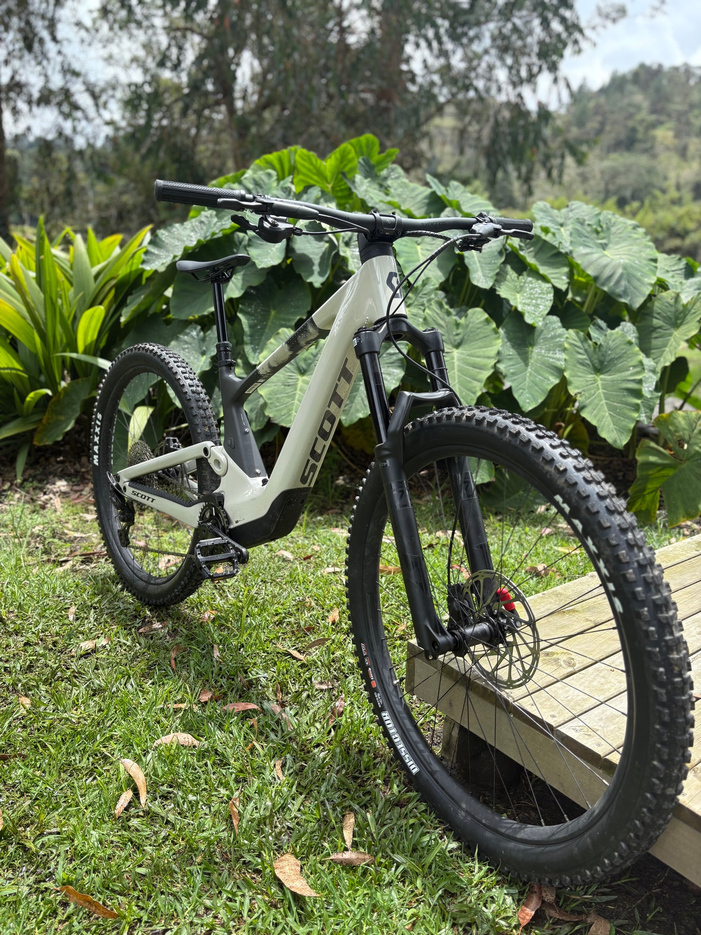 BICICLETA SCOTT VOLTAGE 920 ASISTIDA E RIDE