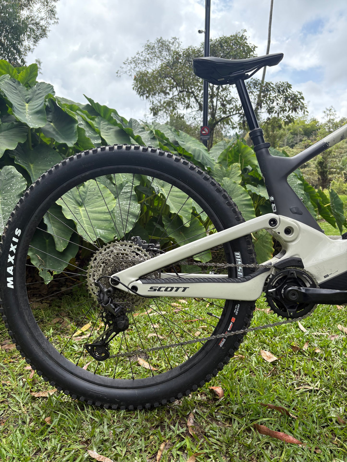 BICICLETA SCOTT VOLTAGE 920 ASISTIDA E RIDE