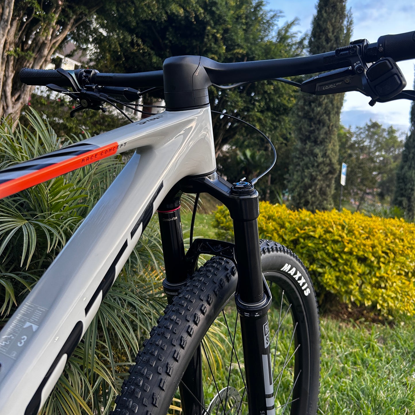 BICICLETA SCOTT SPARK RC TEAM ISSUE TR 2025