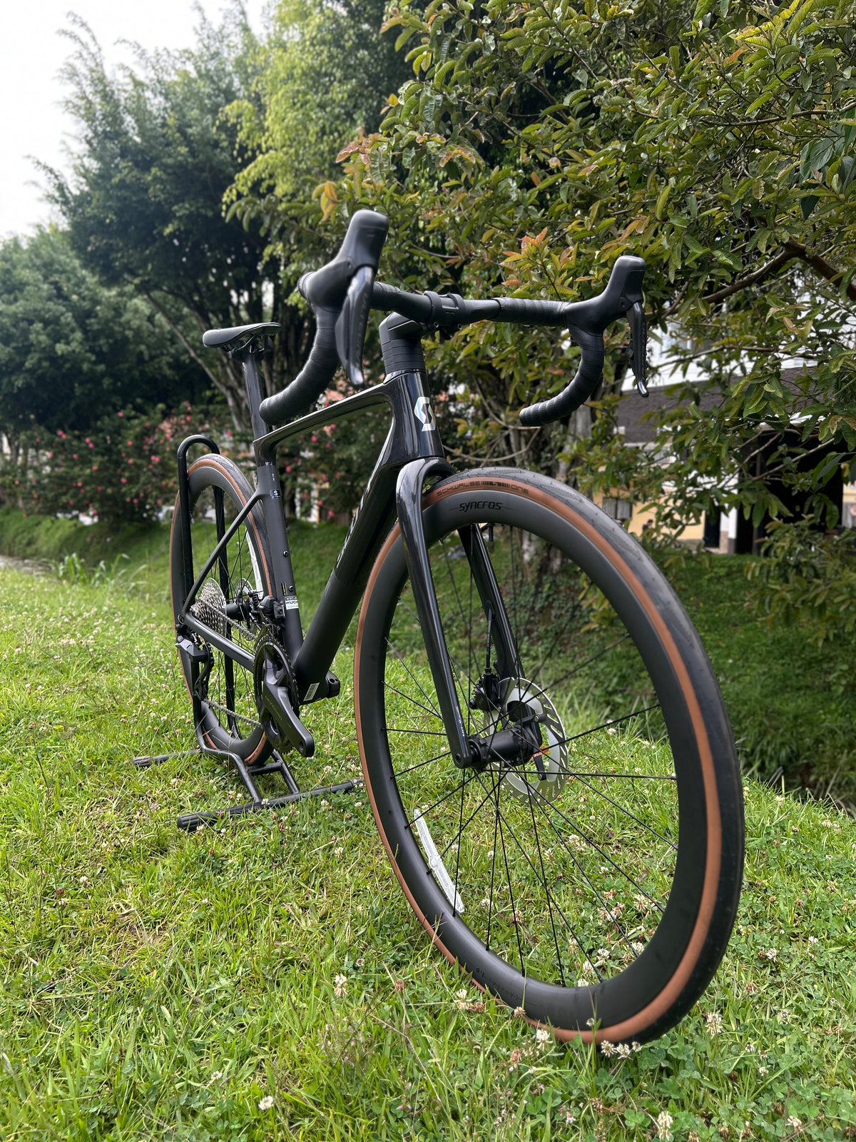BICICLETA SCOTT ADDICT RC 20 2025