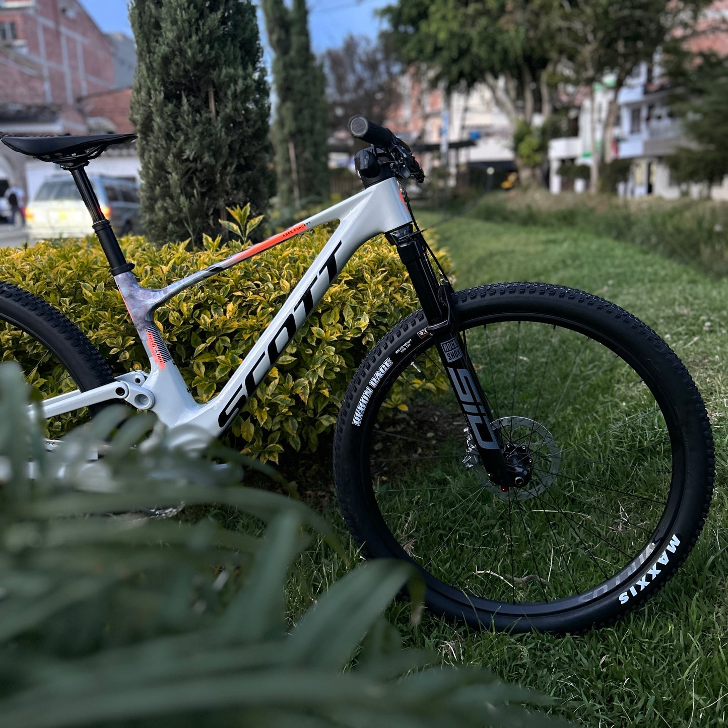 BICICLETA SCOTT SPARK RC TEAM ISSUE TR 2025