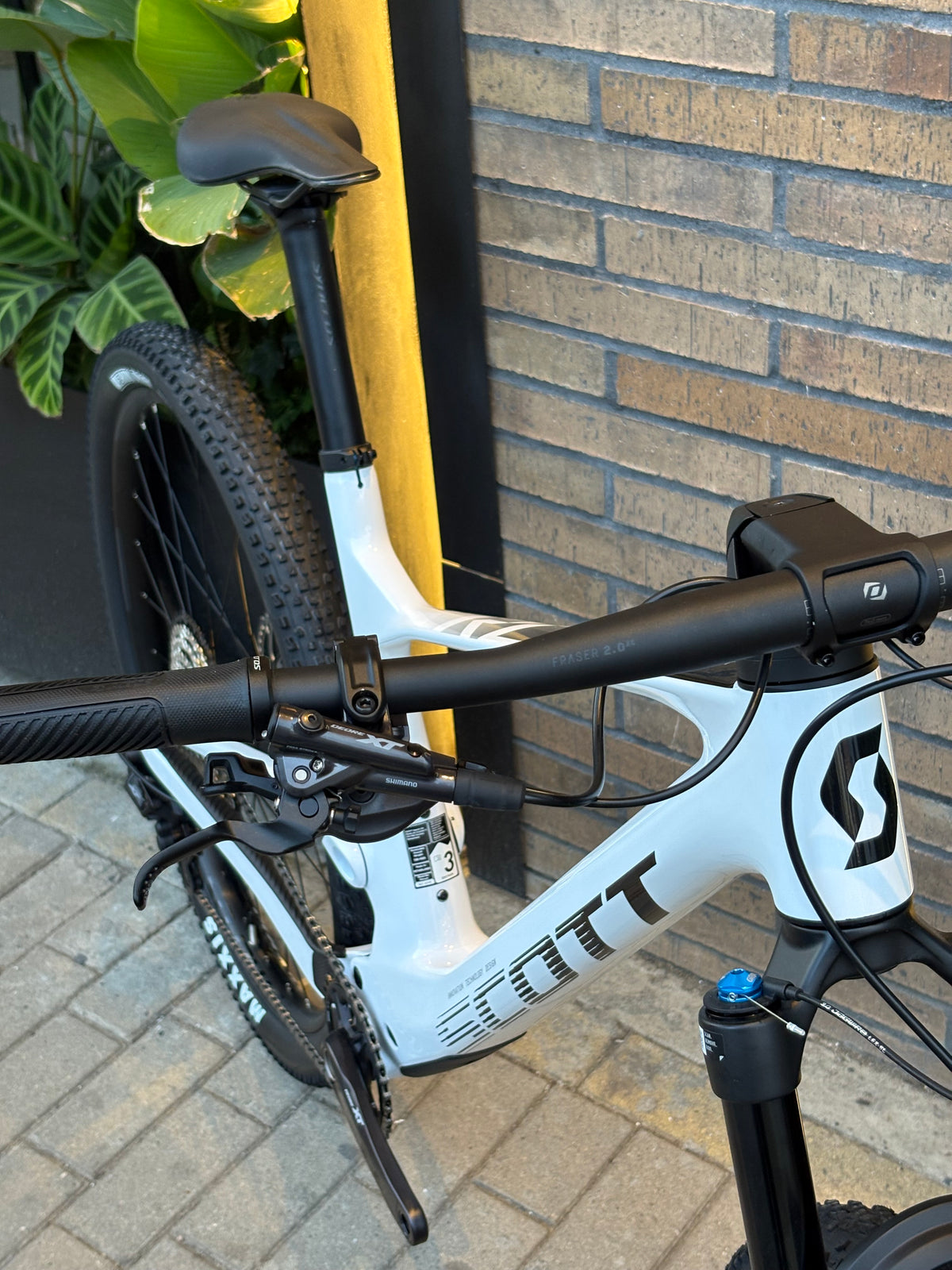 BICICLETA SCOTT SPARK RC TEAM 2023 CARBONO