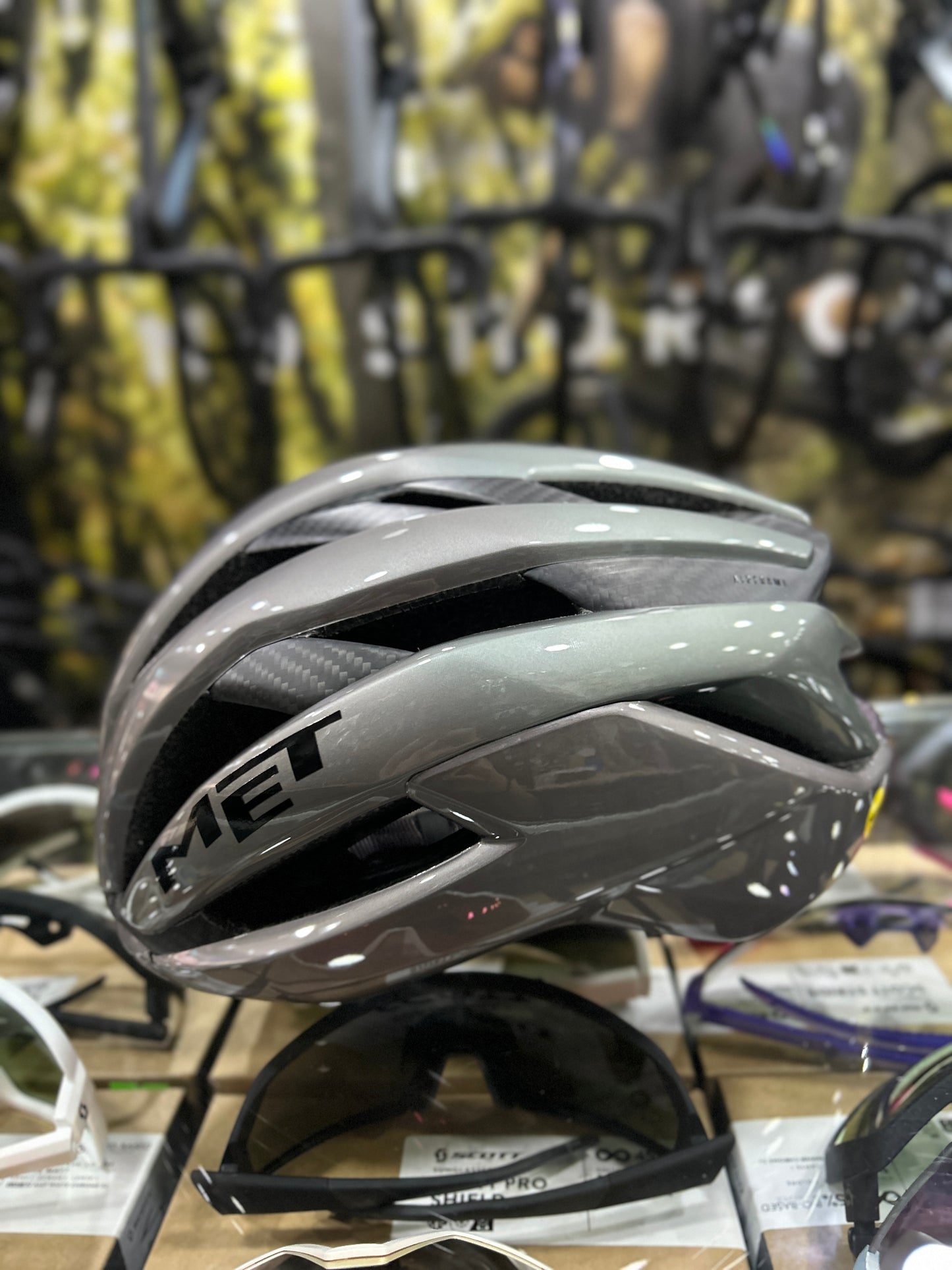 CASCO MET TRENTA 3K CARBON
