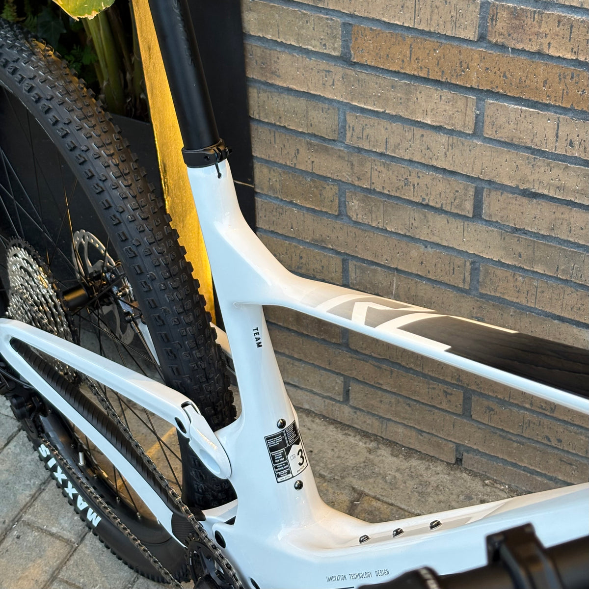 BICICLETA SCOTT SPARK RC TEAM 2023 CARBONO