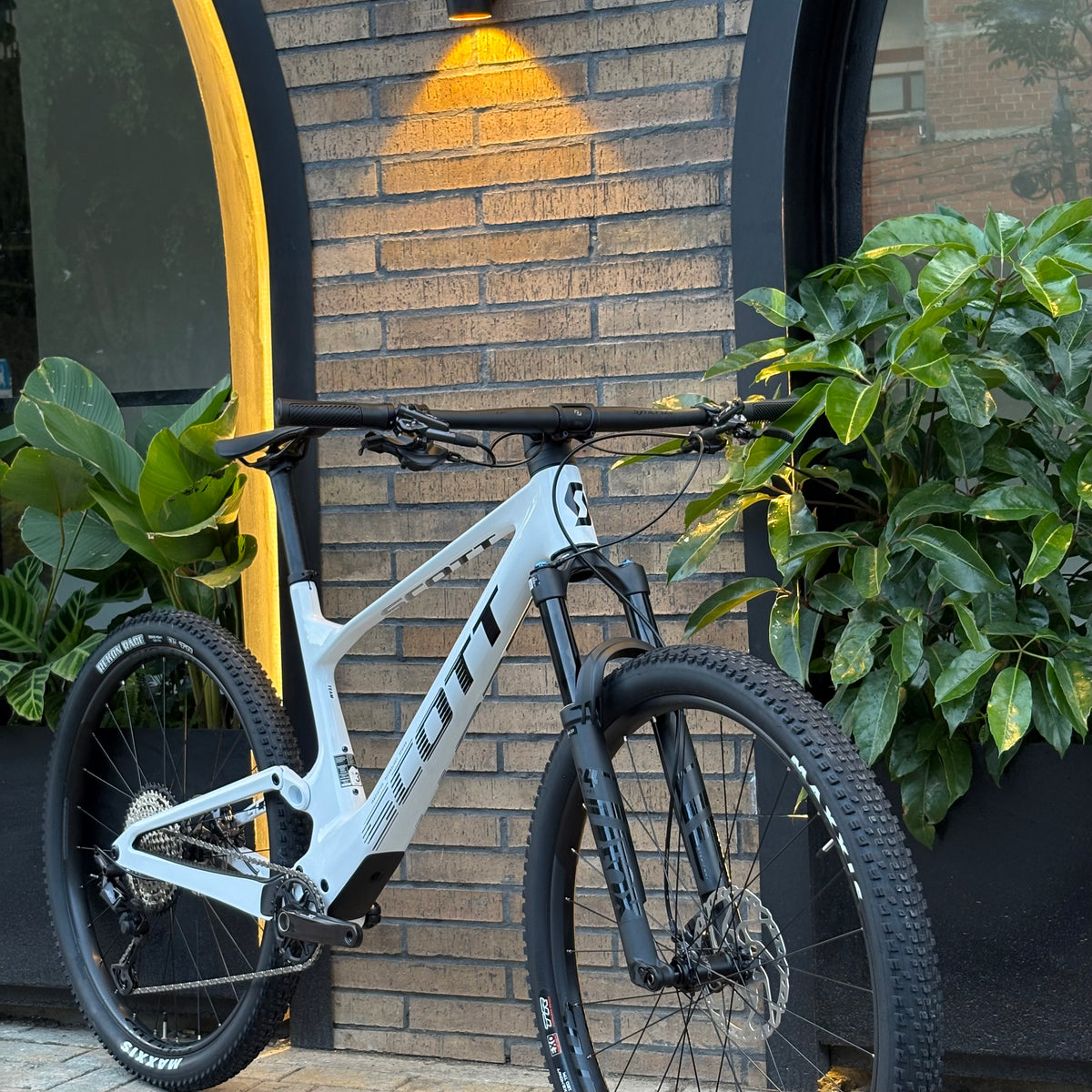 BICICLETA SCOTT SPARK RC TEAM 2023 CARBONO