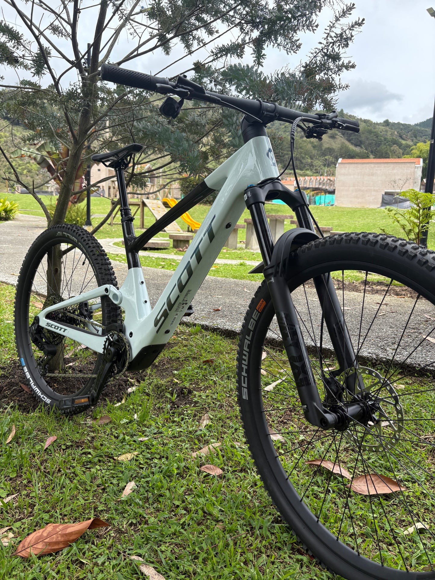 BICICLETA SCOTT LUMEN 905 ASISTIDA E RIDE