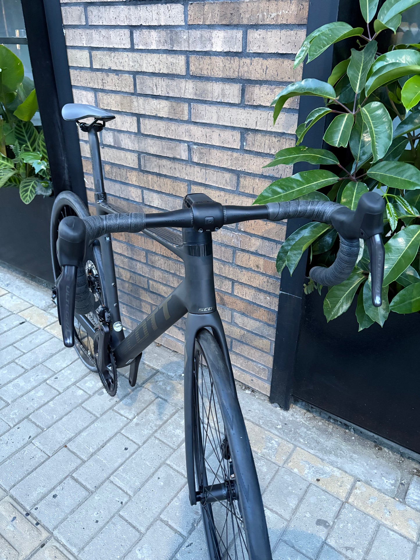 BICICLETA SCOTT ADDICT RC 15 DI2 2024 CARBON RUEDAS ALUMINIO