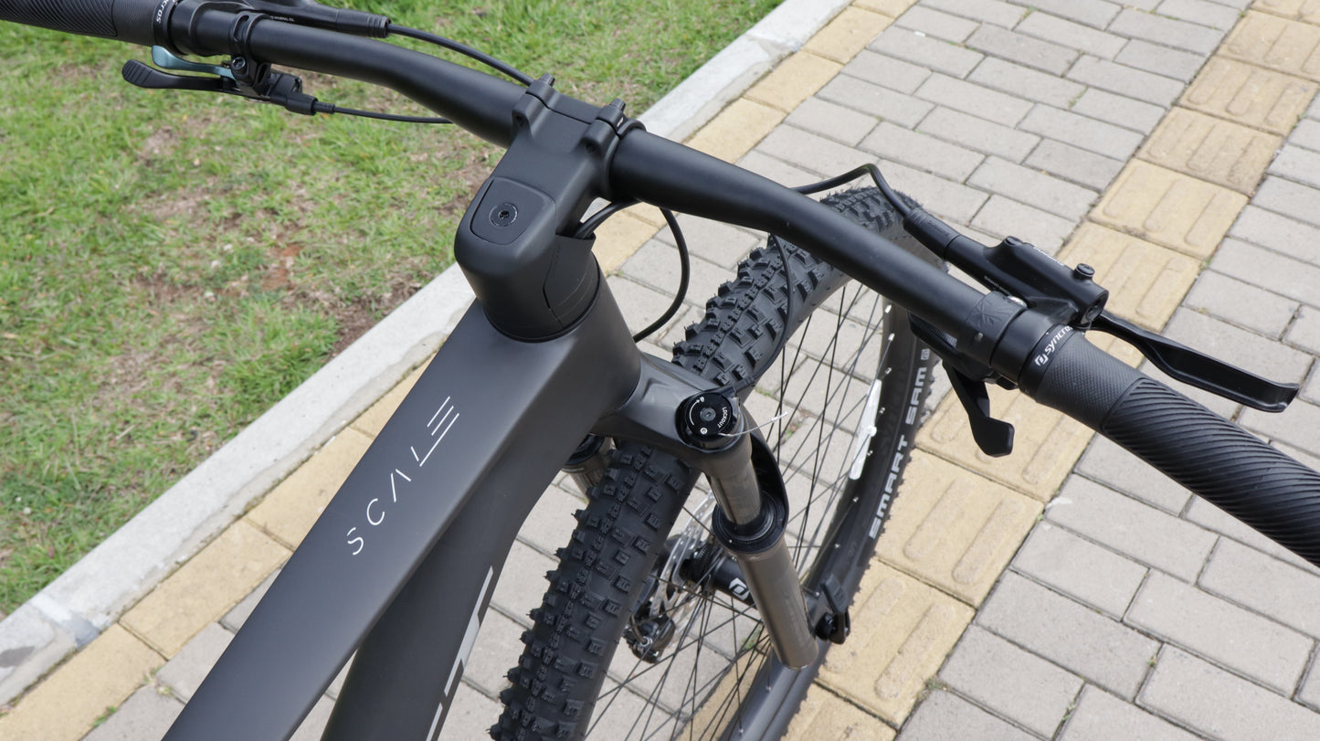 BICICLETA SCOTT SCALE 940 2024 CARBONO