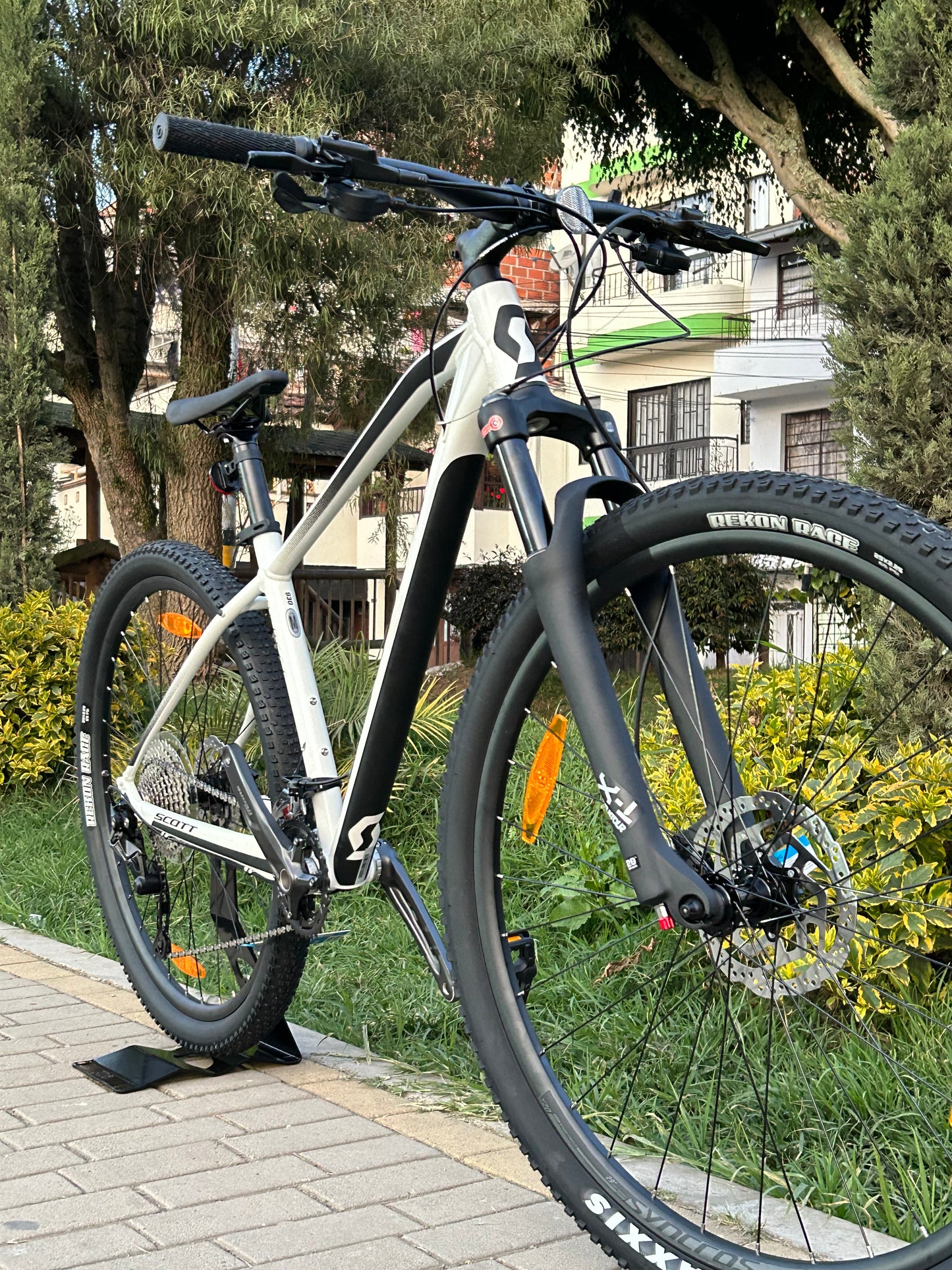 BICICLETA SCOTT ASPECT 930 2022 ALUMINIO 10 VEL