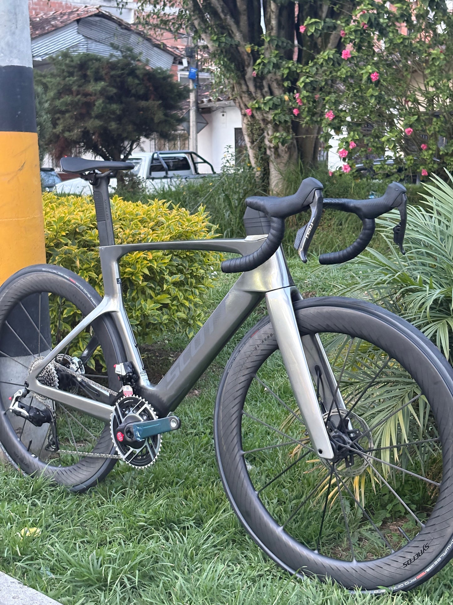 BICICLETA SCOTT FOIL RC ULTIMATE 2025
