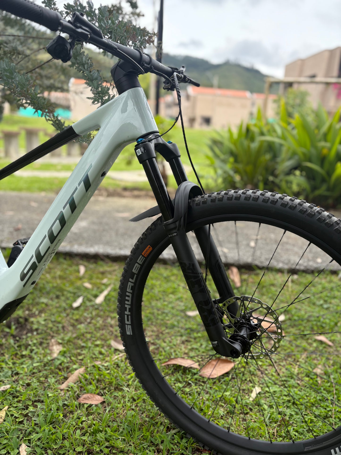 BICICLETA SCOTT LUMEN 905 ASISTIDA E RIDE