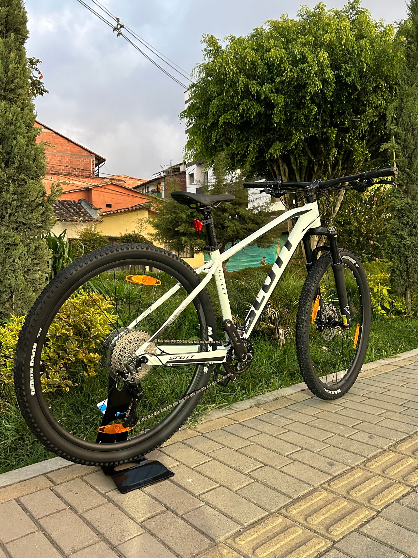 BICICLETA SCOTT ASPECT 930 2022 ALUMINIO 10 VEL