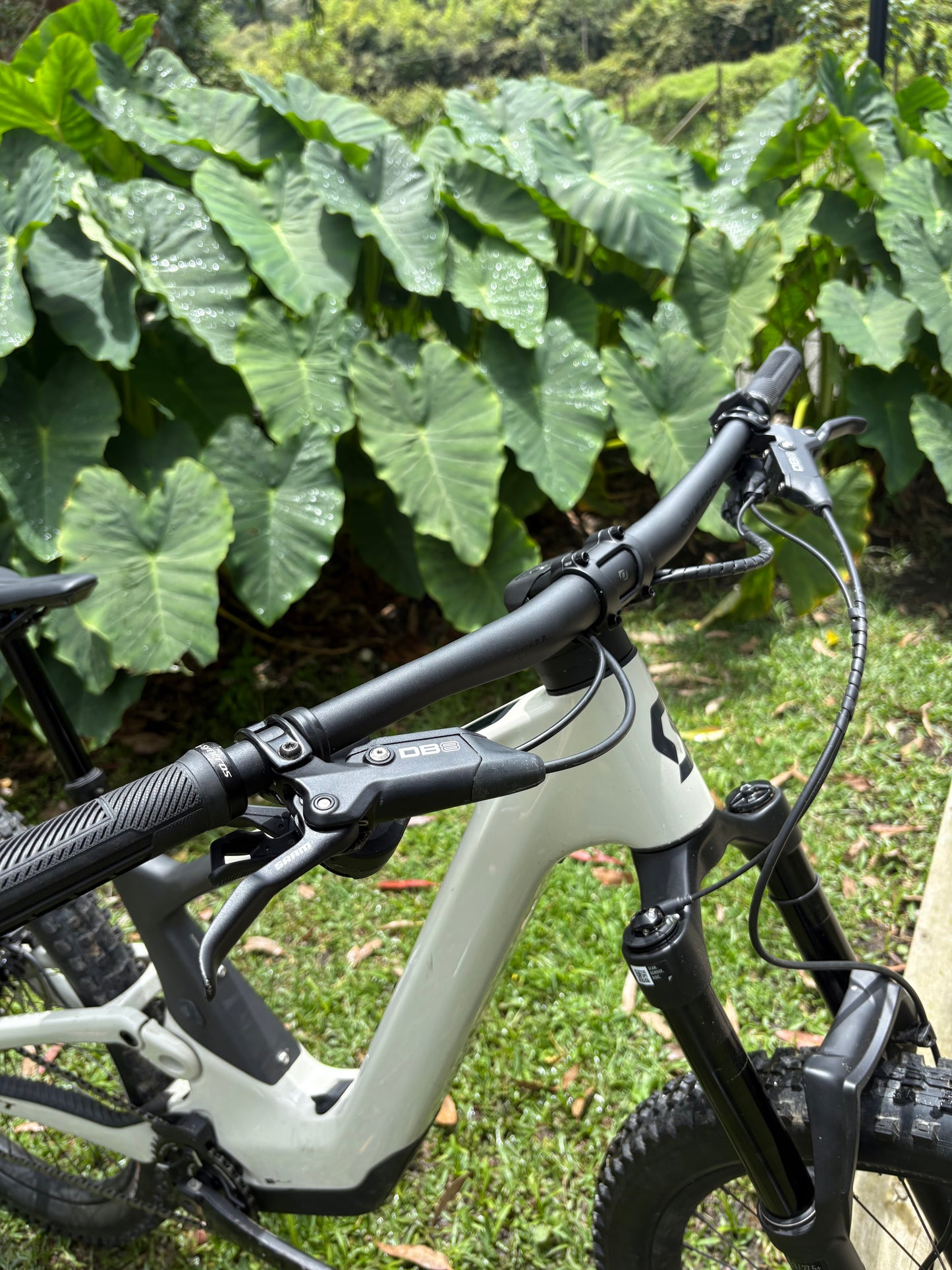 BICICLETA SCOTT VOLTAGE 920 ASISTIDA E RIDE