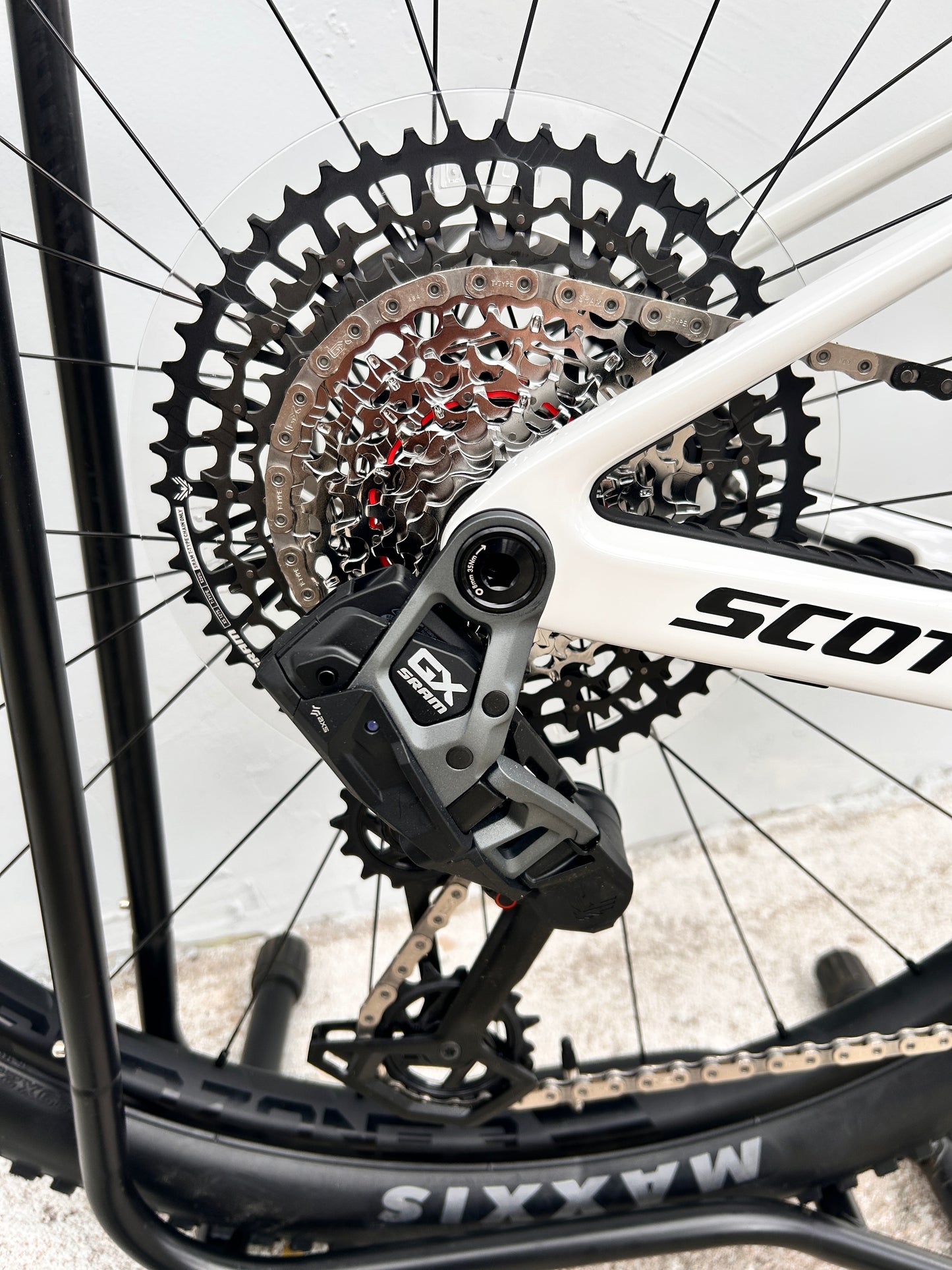 BICICLETA SCOTT SCALE RC TEAM ISSUE 2026