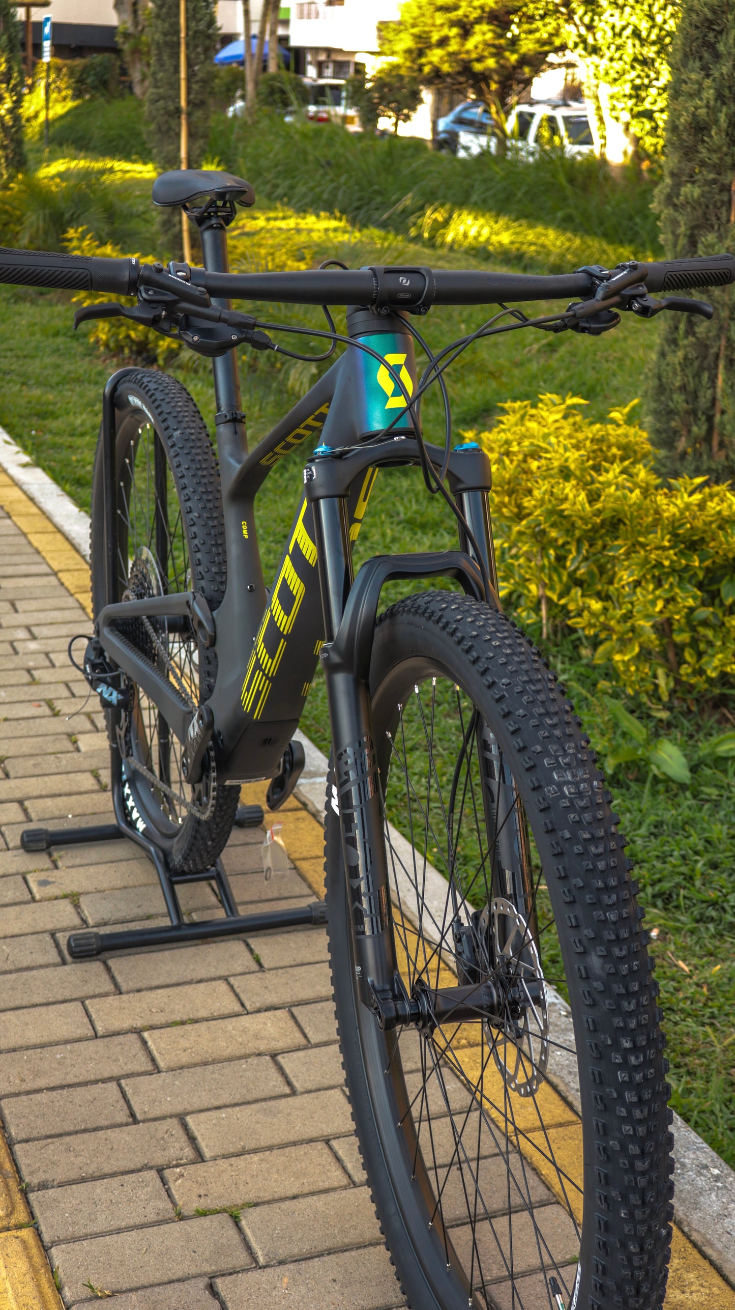 BICICLETA SCOTT SPARK RC COMP 2023 CARBONO