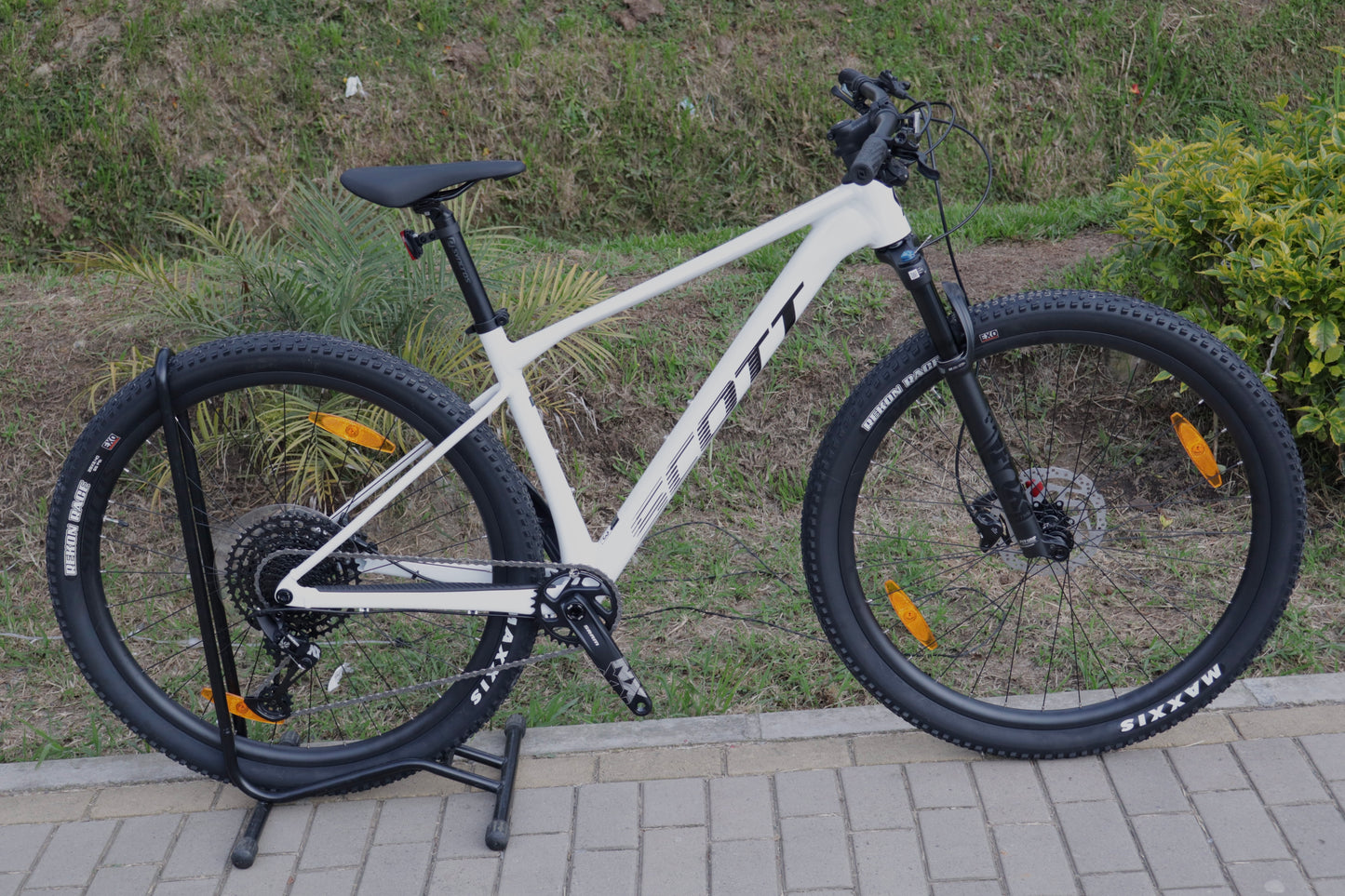 BICICLETA SCOTT SCALE 960 2024