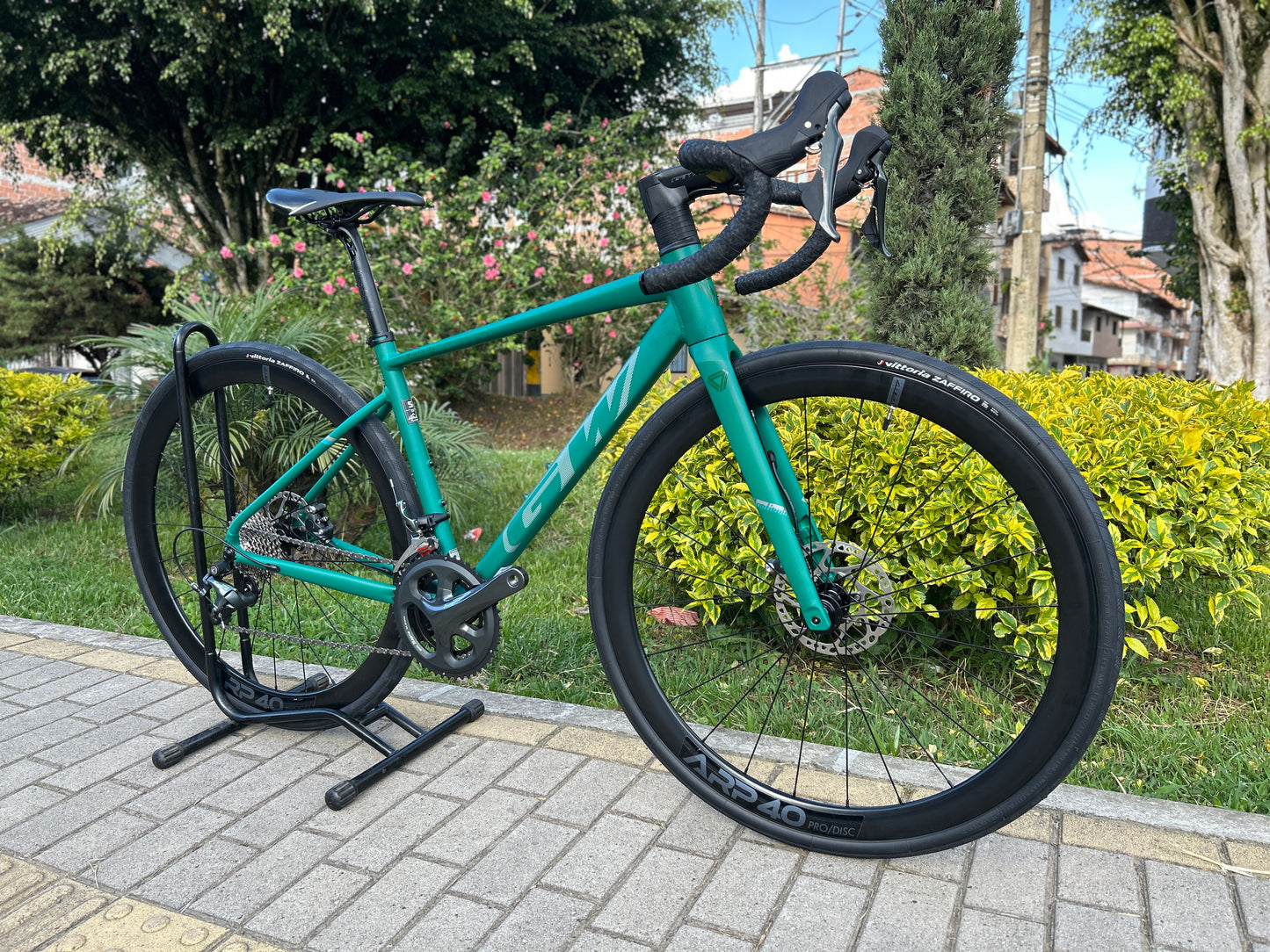 BICICLETA GW MORTIROLO RUTA 10 VEL