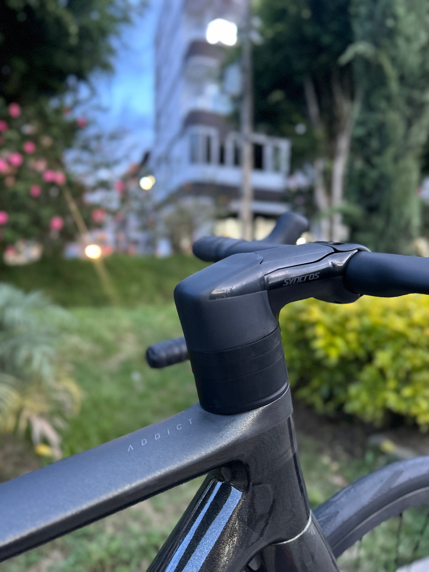 BICICLETA SCOTT ADDICT RC 40 DI2 2023 CARBONO 12 VEL