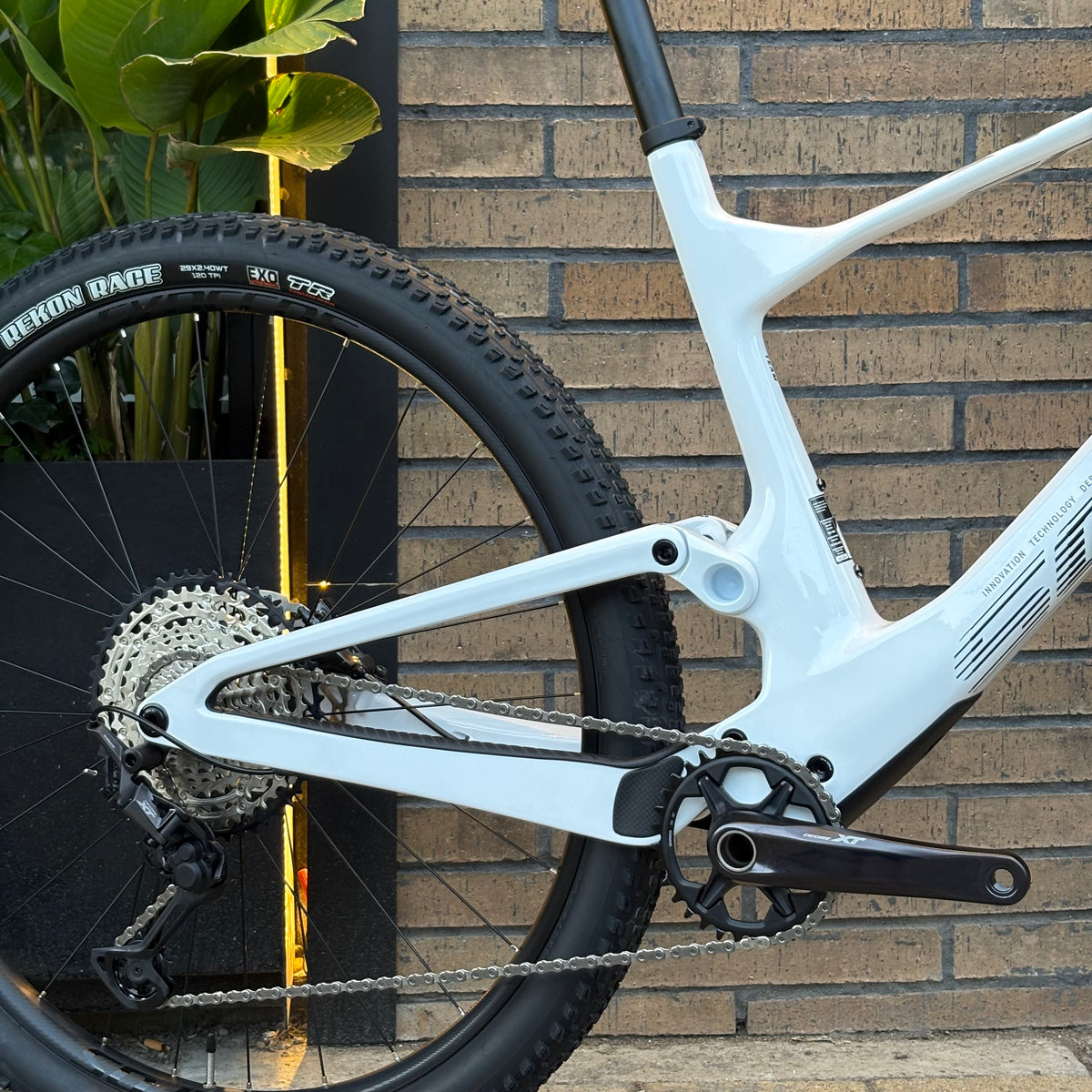 BICICLETA SCOTT SPARK RC TEAM 2023 CARBONO