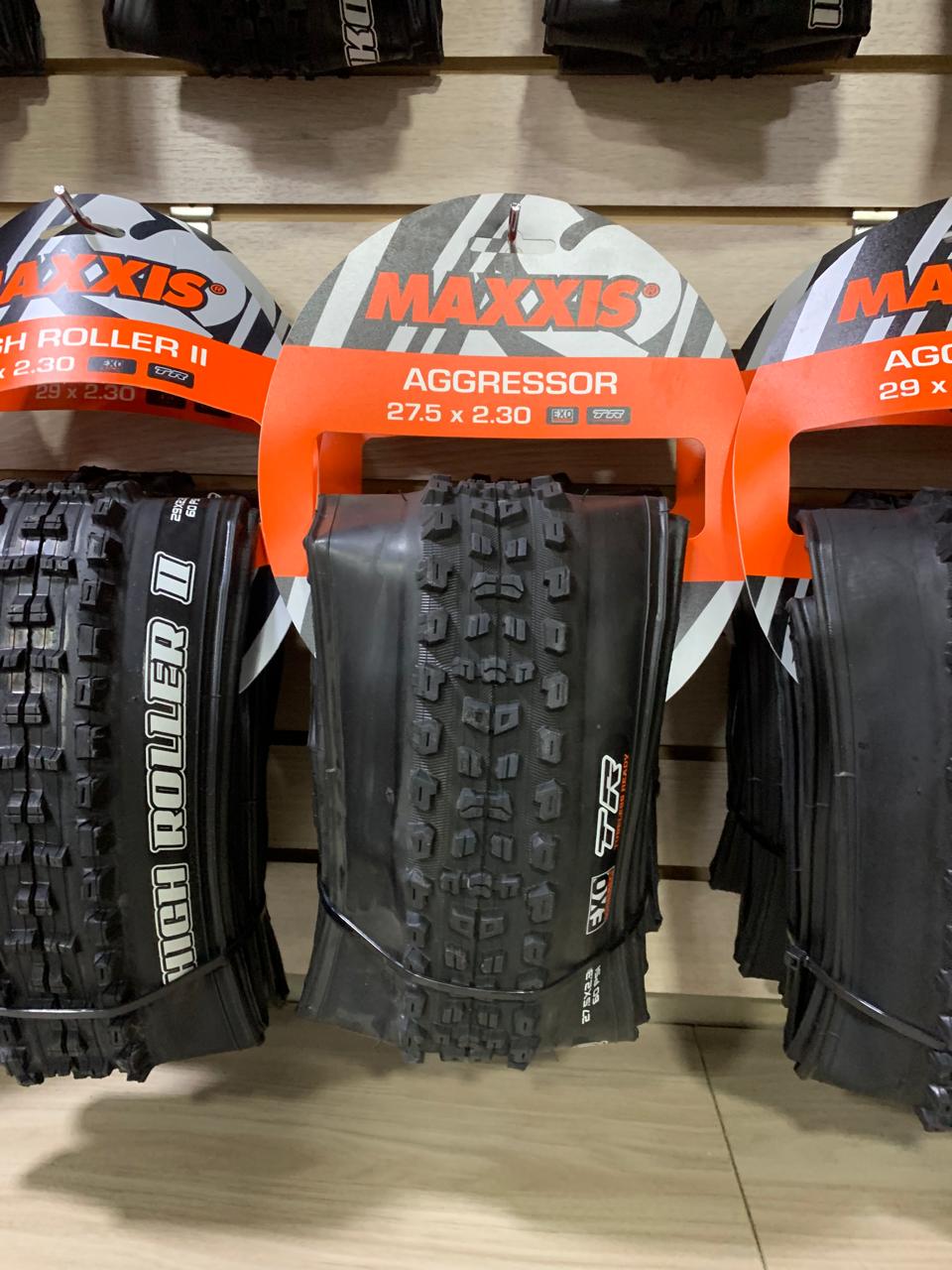 Llanta Maxxis Aggressor cara negra Tubeless 27.5 x 2.30